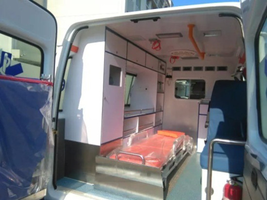 新全順監(jiān)護(hù)型救護(hù)車(chē)|福特新全順救護(hù)車(chē)|福特新全順短軸救護(hù)車(chē) 新全順監(jiān)護(hù)型救護(hù)車(chē)|福特新全順救護(hù)車(chē)|福特新全順短軸救護(hù)車(chē)